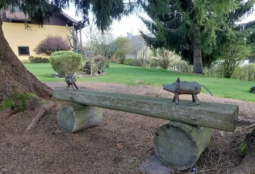 هتل Pension Eichhorn