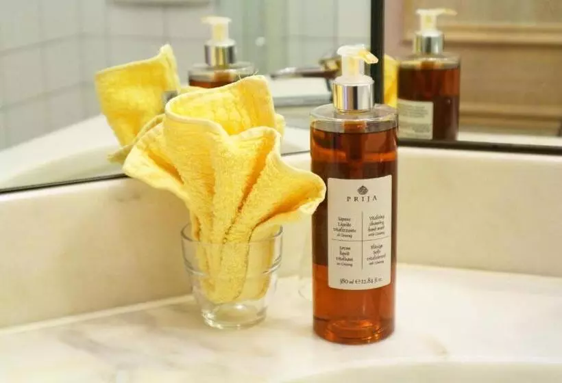 בית מלון כפרי Poker