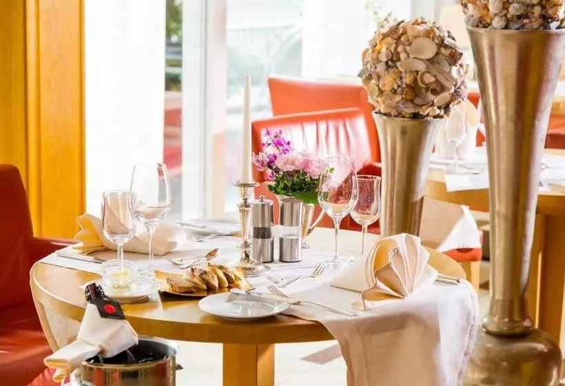 בית מלון כפרי Poker