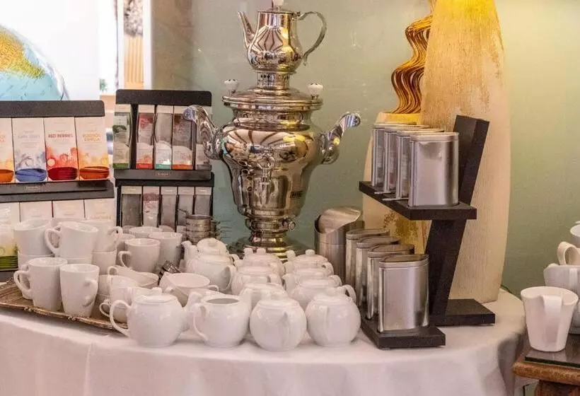 בית מלון כפרי Poker