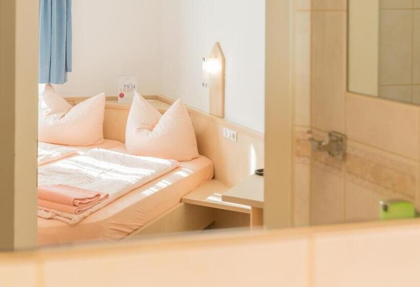 ホテル Restaurant Fallerhof