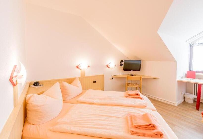 ホテル Restaurant Fallerhof