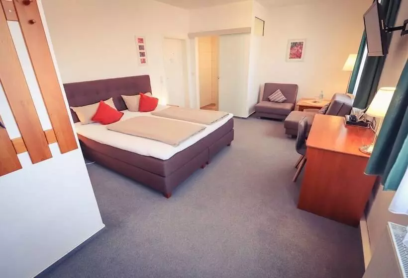 Отель Schöne Aussicht