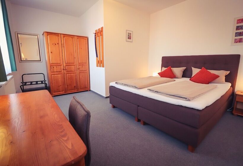 Отель Schöne Aussicht