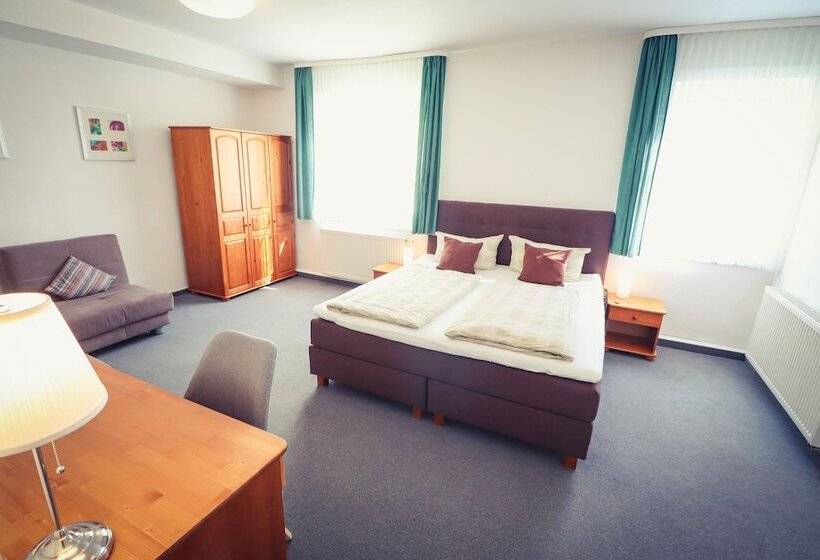 Отель Schöne Aussicht