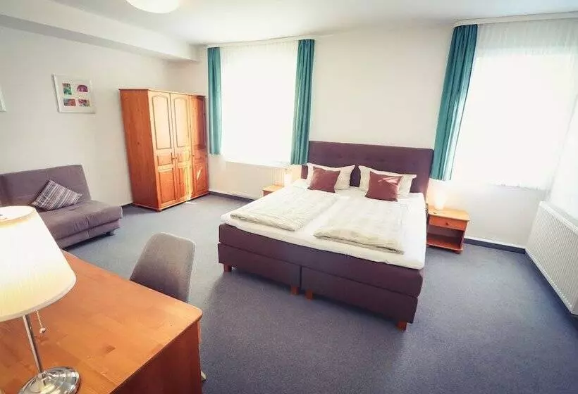 Отель Schöne Aussicht