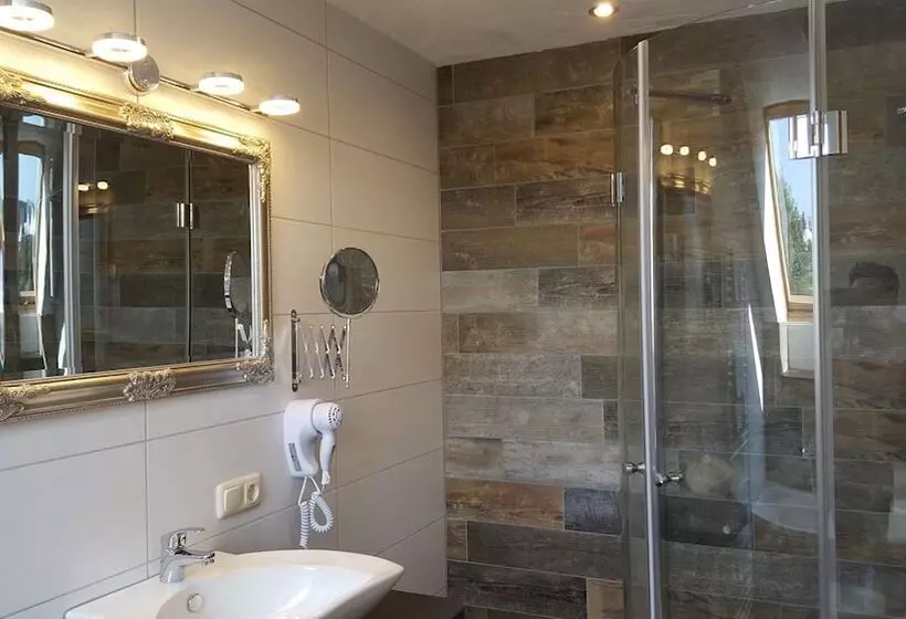 Отель Schöne Aussicht