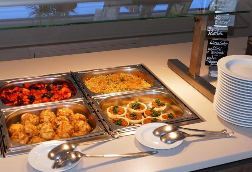 酒店 Tagungshaus Schönenberg