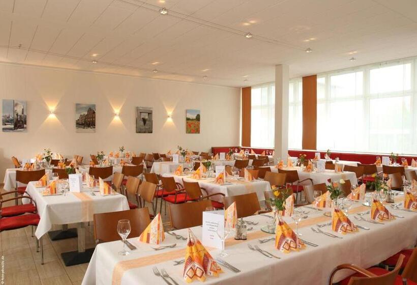 酒店 Tagungshaus Schönenberg