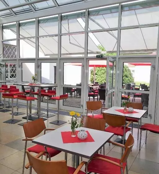 酒店 Tagungshaus Schönenberg