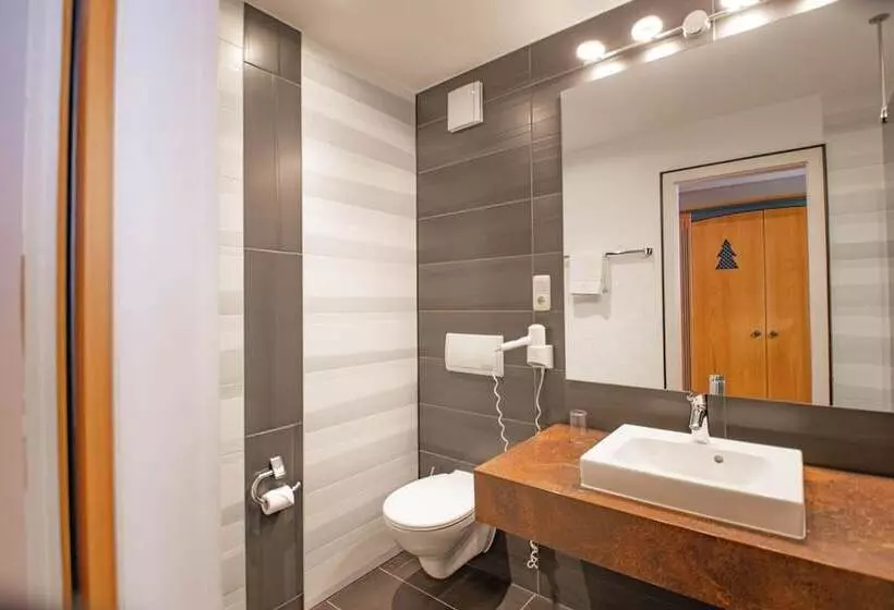 בית מלון כפרי Tanne Ilmenau