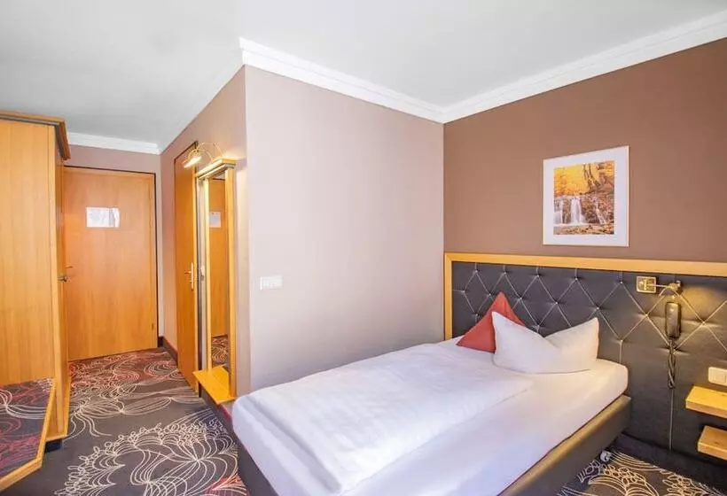 בית מלון כפרי Tanne Ilmenau