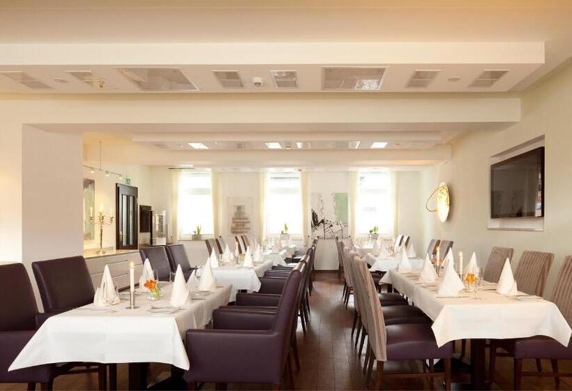 ホテル Zu Den Drei Linden