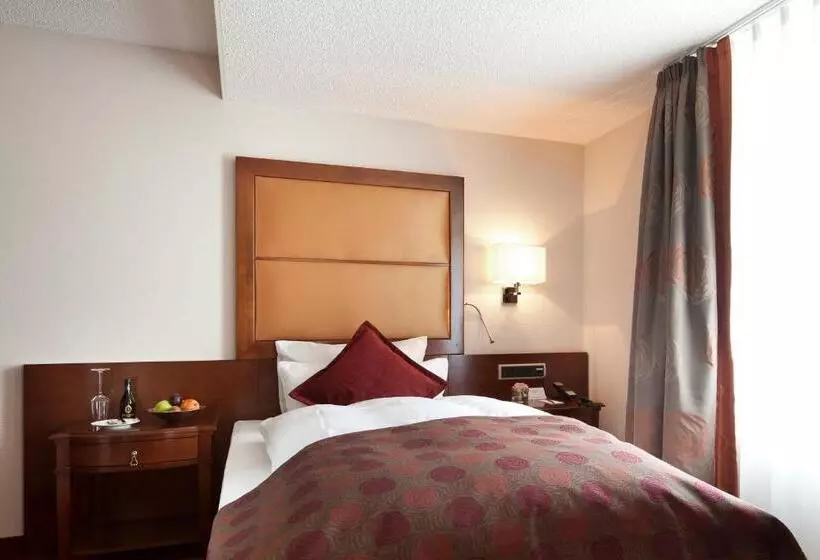 Отель Zu Den Drei Linden