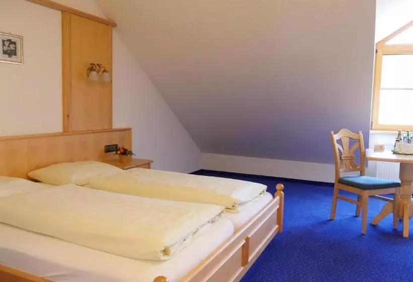 فندق Zu Den Linden