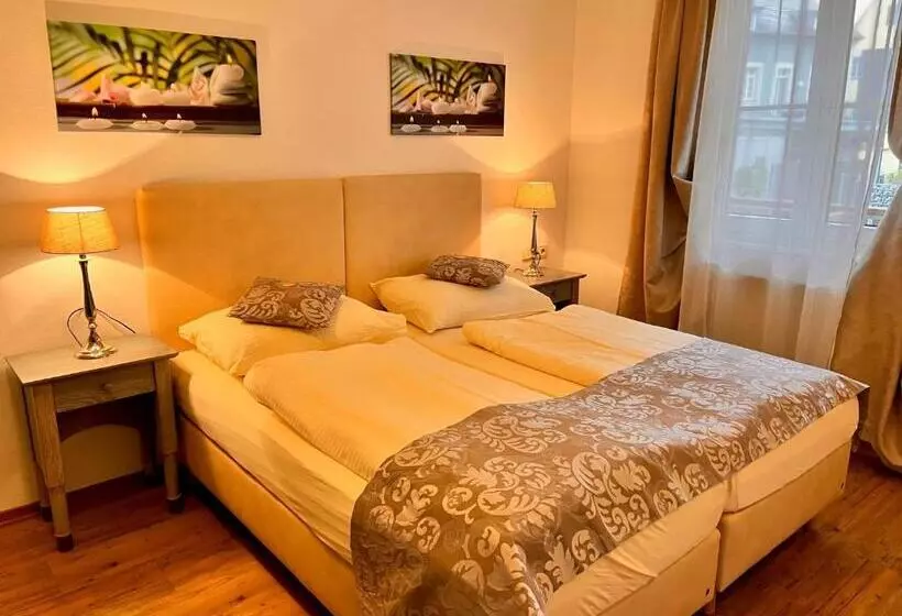 Пансион Posthotel Arnold