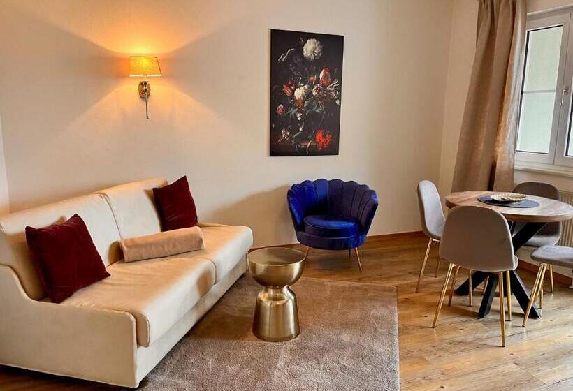 بنسيون Posthotel Arnold