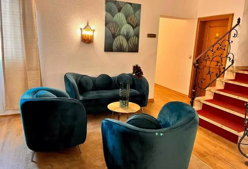 Пансион Posthotel Arnold