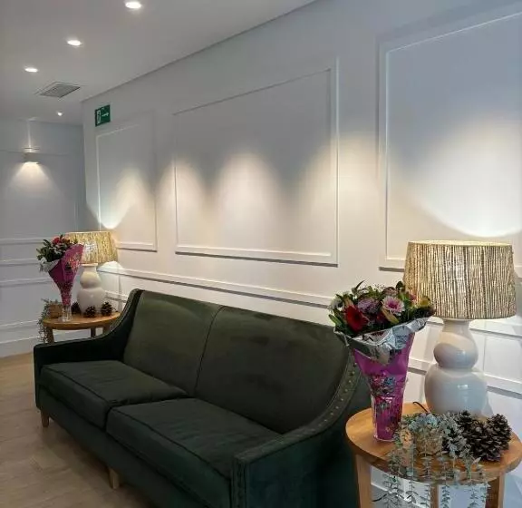 Apartamentos Turísticos La Plaza