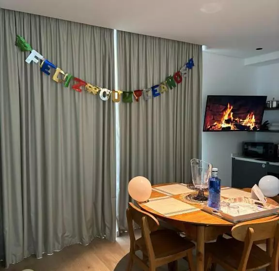 Apartamentos Turísticos La Plaza