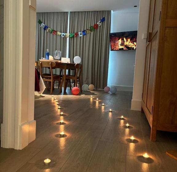 Apartamentos Turísticos La Plaza