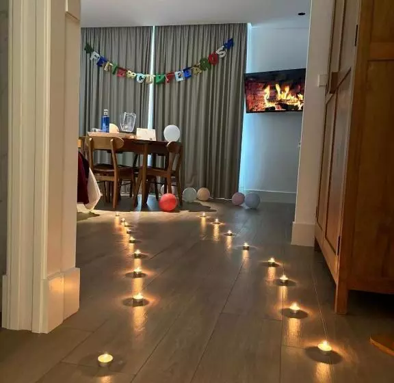 Apartamentos Turísticos La Plaza