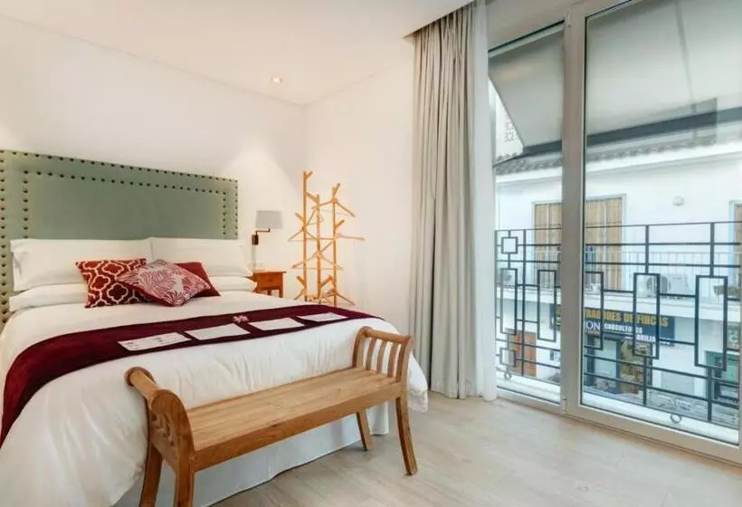 Apartamentos Turísticos La Plaza