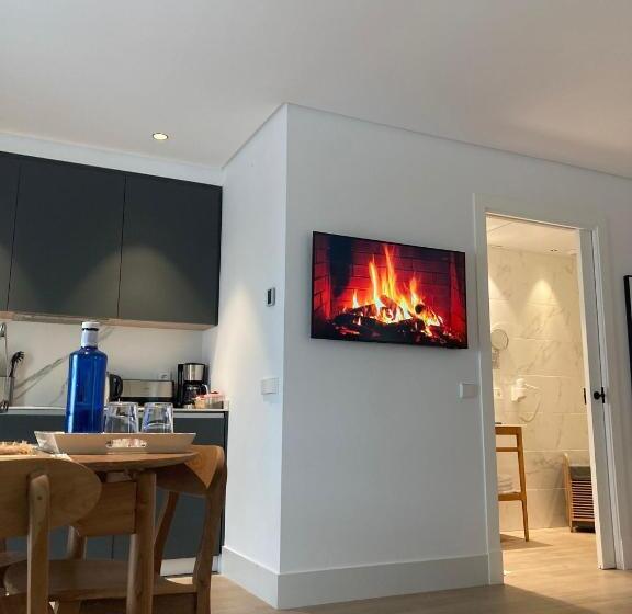 Apartamentos Turísticos La Plaza