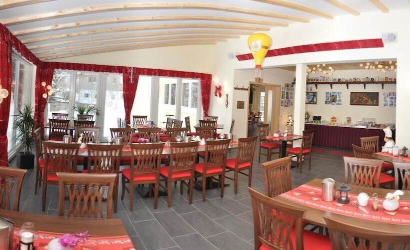 مبيت وإفطار Pension Waldschlösschen