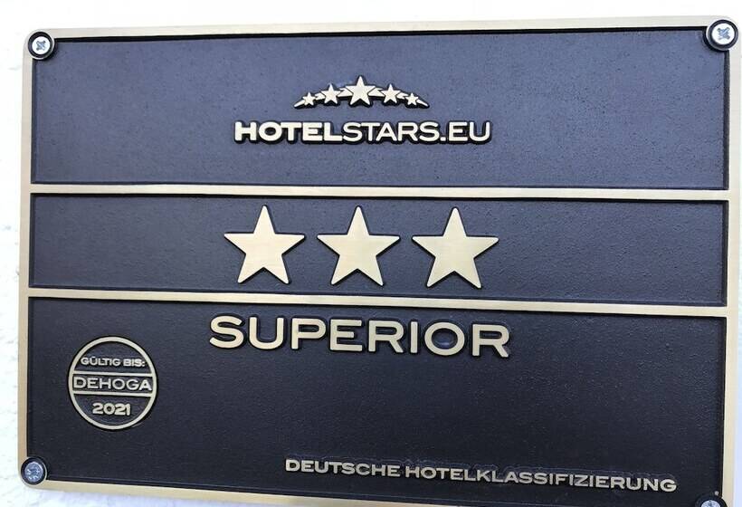 Hotell Am Wiesenhang   Garni