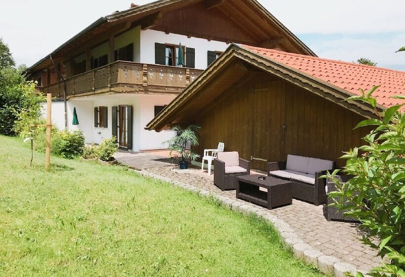 Hotell Am Wiesenhang   Garni