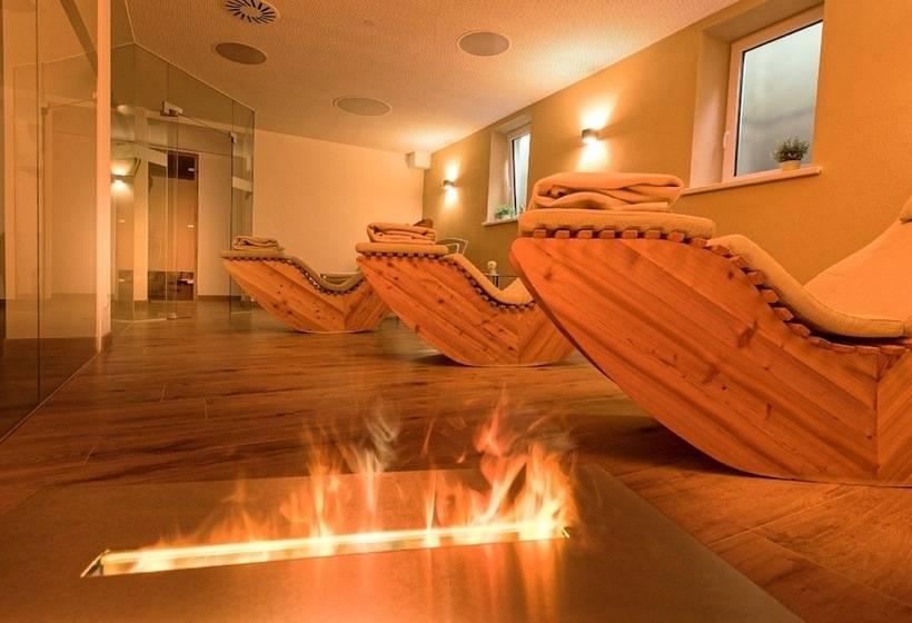 Hotell Am Wiesenhang   Garni