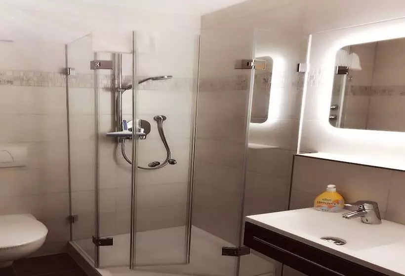 Отель Am Wiesenhang Garni