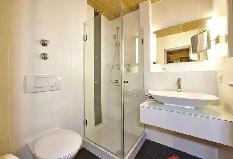 Отель Am Wiesenhang Garni