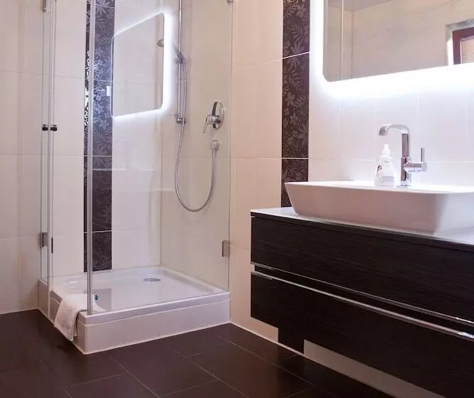 Отель Am Wiesenhang Garni