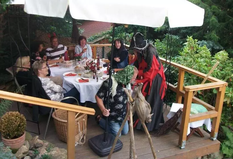 Отель Garni Haus Sonneneck