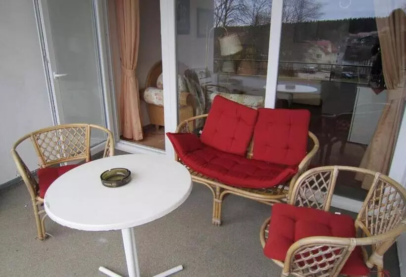 Отель Hahnenkleer Hof