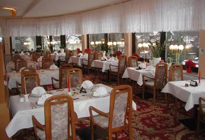 Отель Hahnenkleer Hof