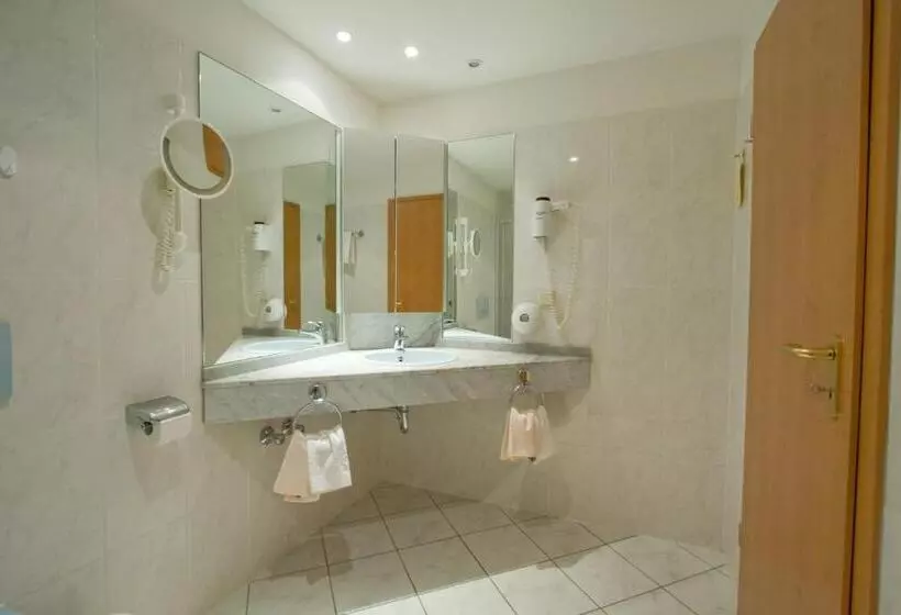 Отель Hahnenkleer Hof