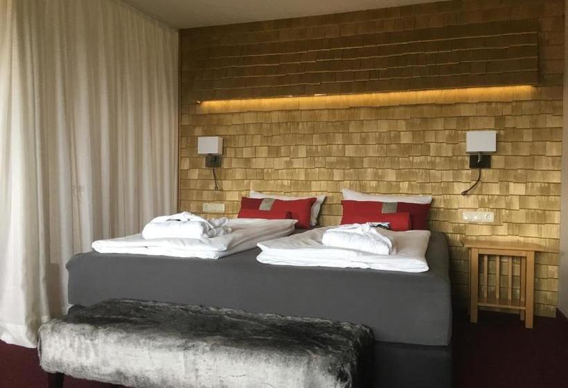 Отель Jens Weissflog