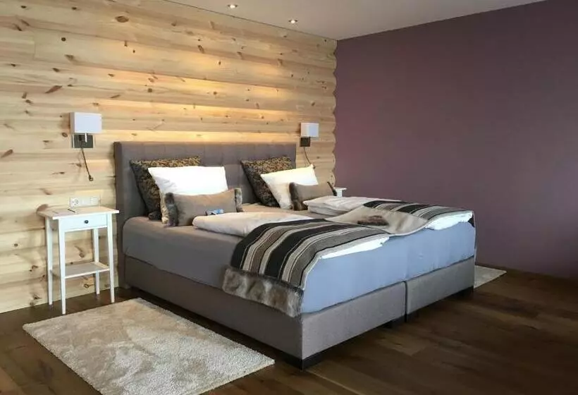 Отель Jens Weissflog