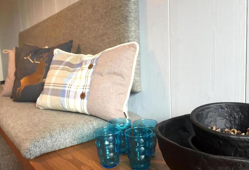 Отель Jens Weissflog