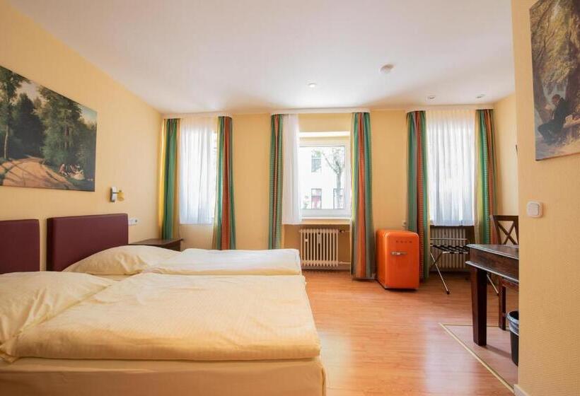 فندق Kurfürstenhof