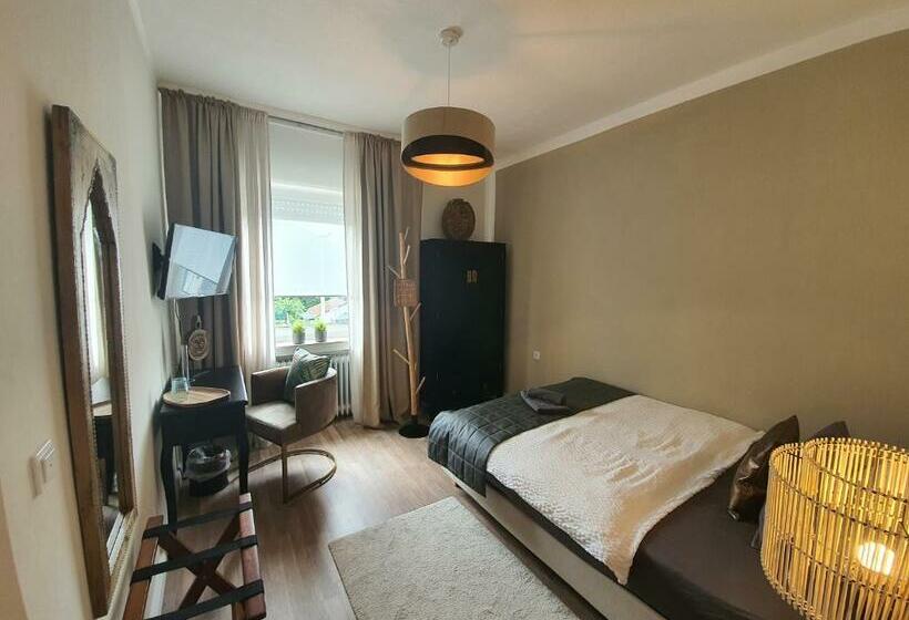 Отель Reinhardshäusle Pension & Wellness