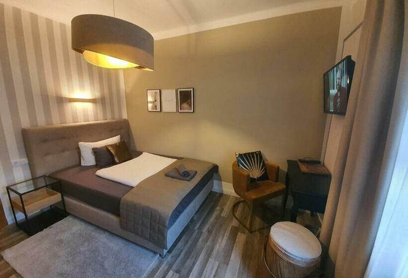 Отель Reinhardshäusle Pension & Wellness