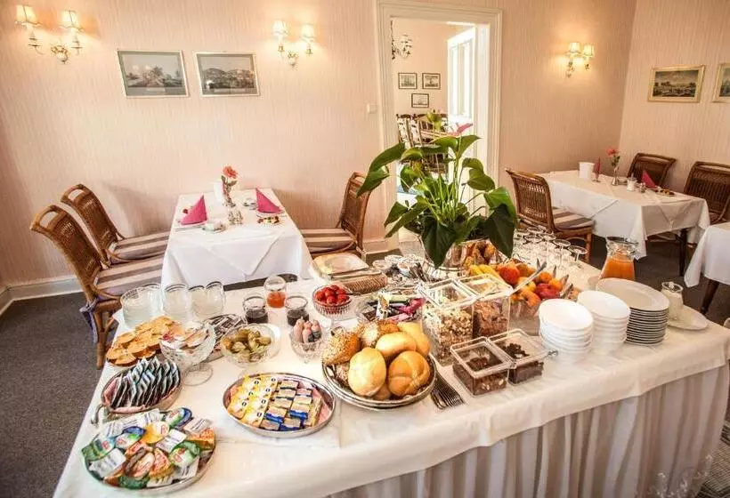 בית מלון כפרי Rosenau