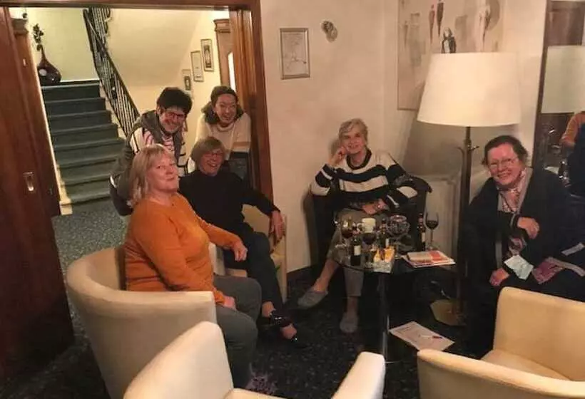 בית מלון כפרי Schick