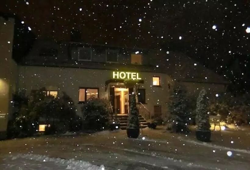 בית מלון כפרי Schick