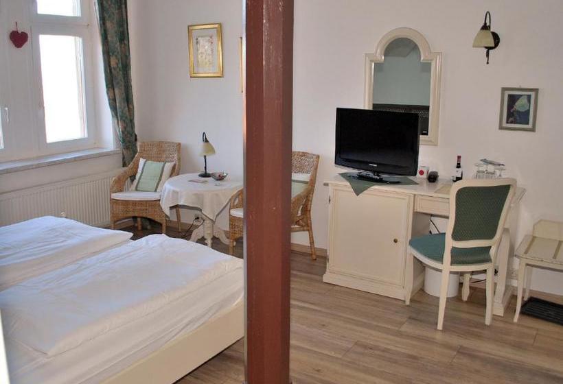 Schlossberg Hotel Garni