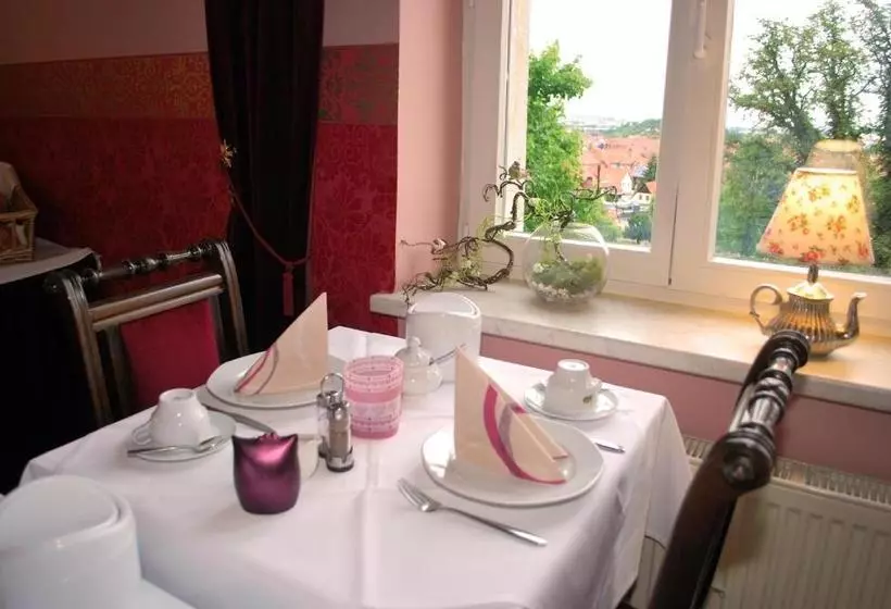 Schlossberg Hotel Garni